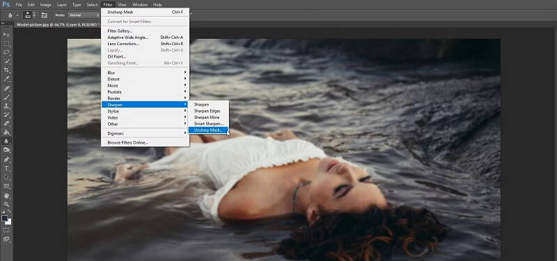 Remove Blur Photoshop（Photoshop でぼやけを除去）